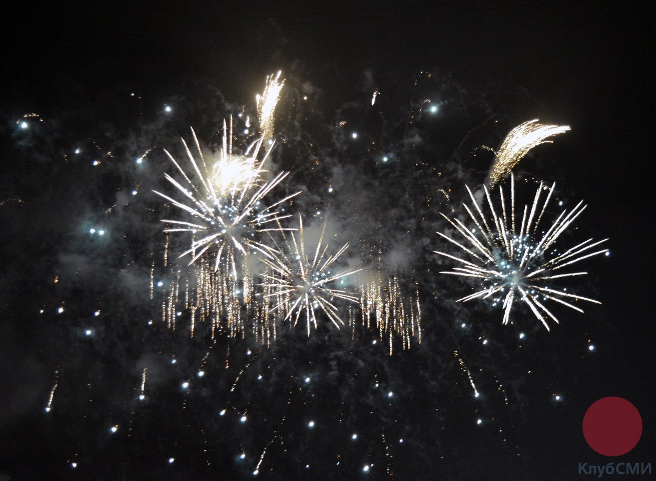 Запуски праздничных фейерверков в Поморье обошлись без травм